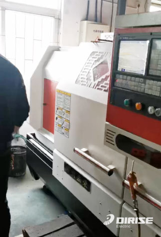 德瑞斯變頻器應用在數控車床